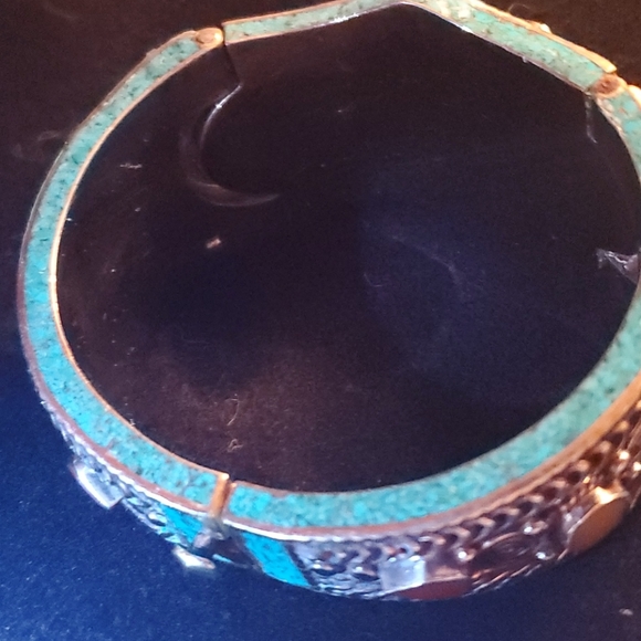 Cuff style braclet - Picture 2 of 3
